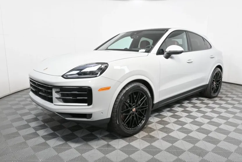 2026 Porsche Cayenne Coupe photo 1