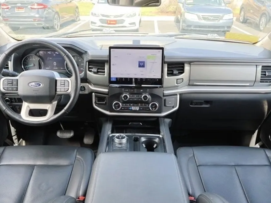 2024 Ford Expedition XLT photo 22