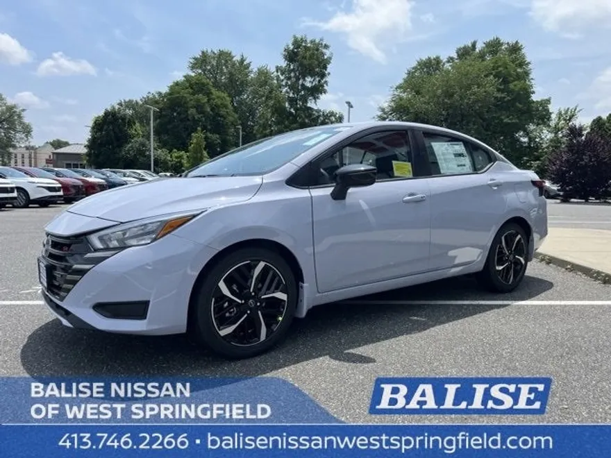 2025 Nissan Versa SR photo 1