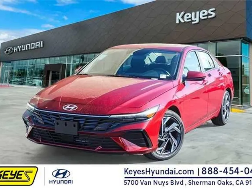 2025 Hyundai Elantra SEL Convenience photo 1