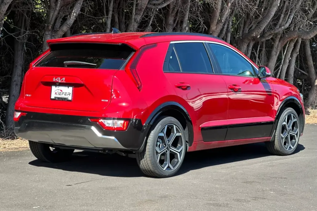2025 Kia Niro EX Touring photo 1