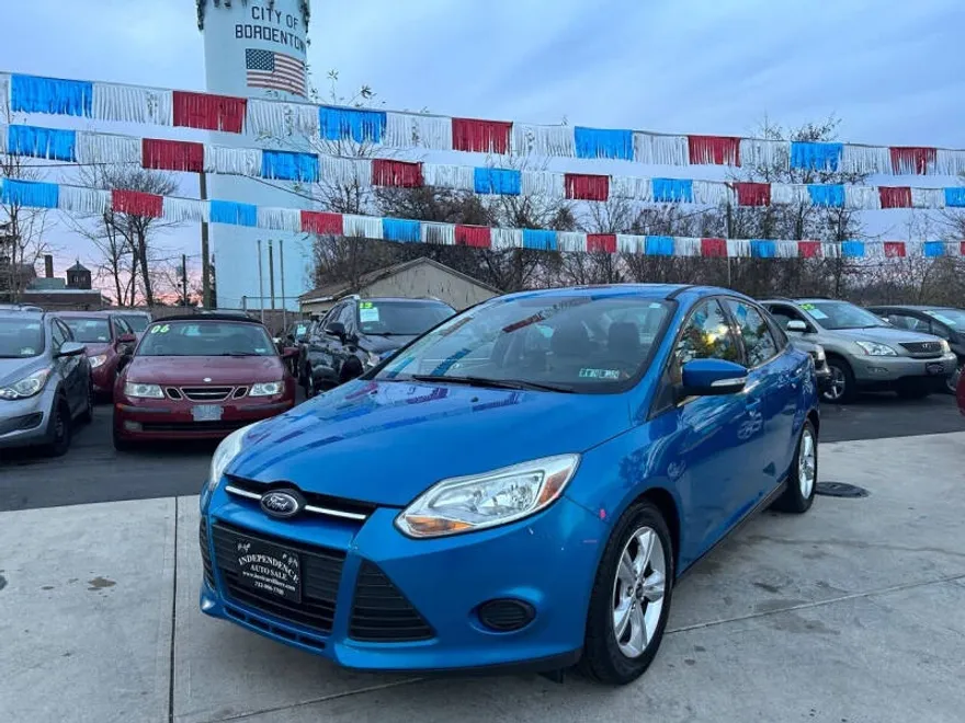 2013 Ford Focus SE photo 1