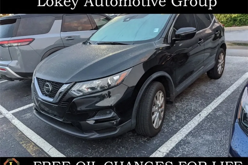 2020 Nissan Rogue Sport SV photo 1