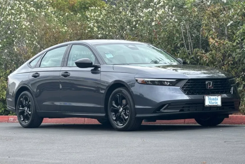 2025 Honda Accord 1.5T SE photo 1