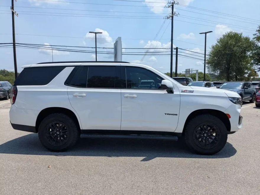 2021 Chevrolet Tahoe Z71 photo 1