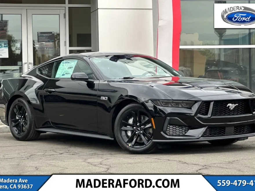 2025 Ford Mustang GT photo 1