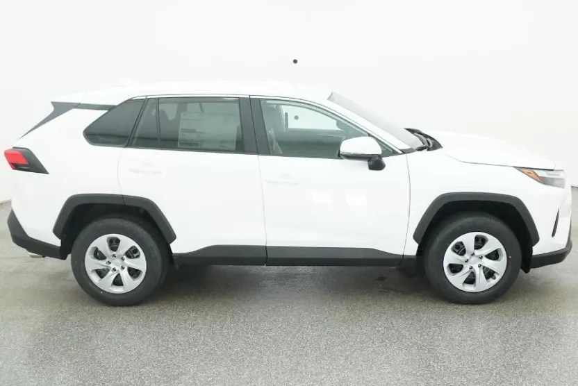 2025 Toyota RAV4 LE photo 1