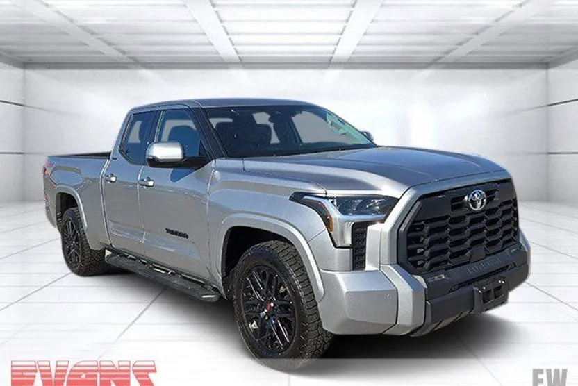 2022 Toyota Tundra SR5 photo 1