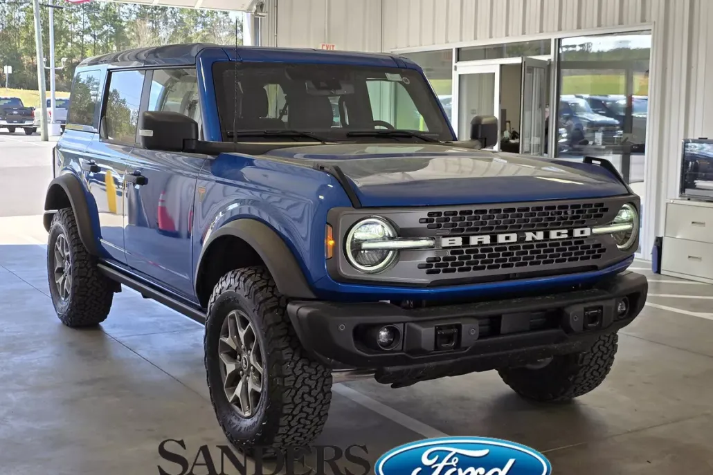 2025 Ford Bronco Badlands photo 1