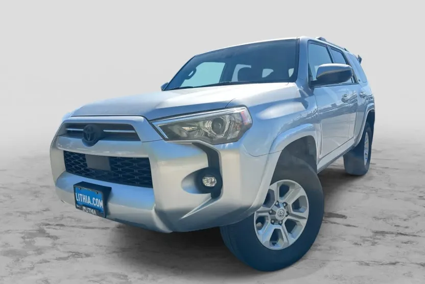 2022 Toyota 4Runner SR5 photo 1