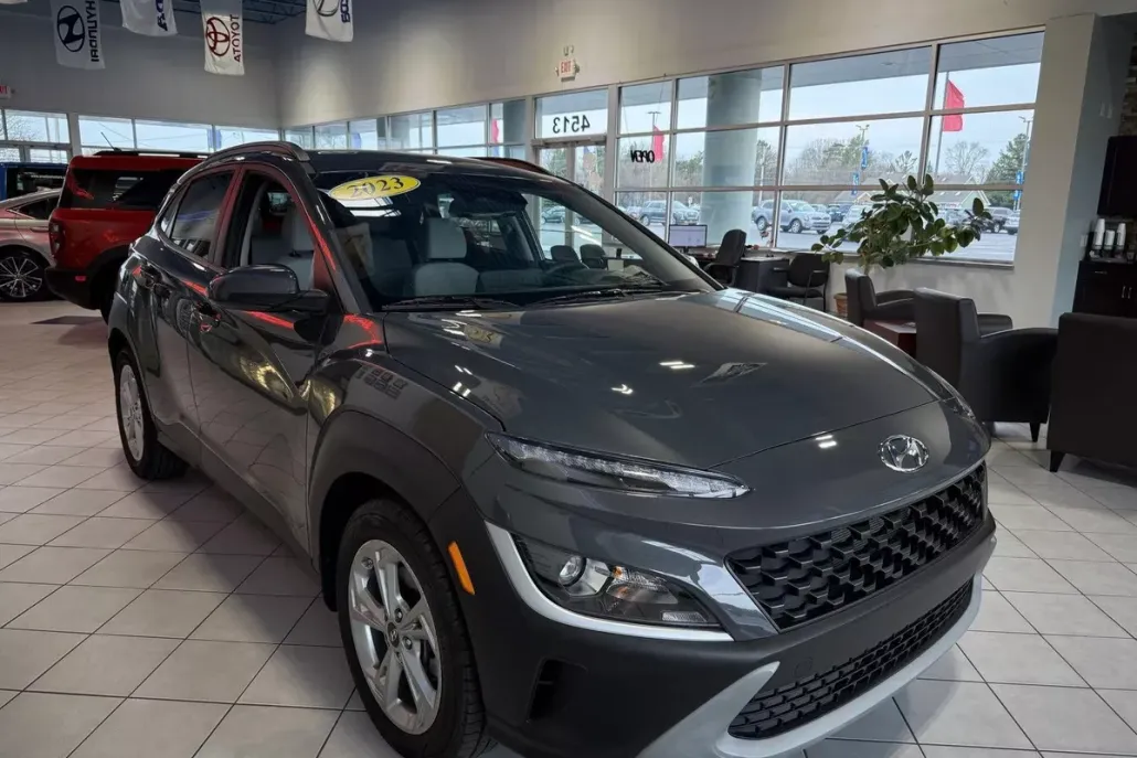2023 Hyundai Kona SEL photo 1