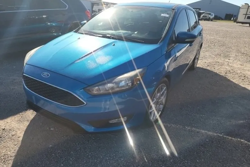 2015 Ford Focus SE photo 1