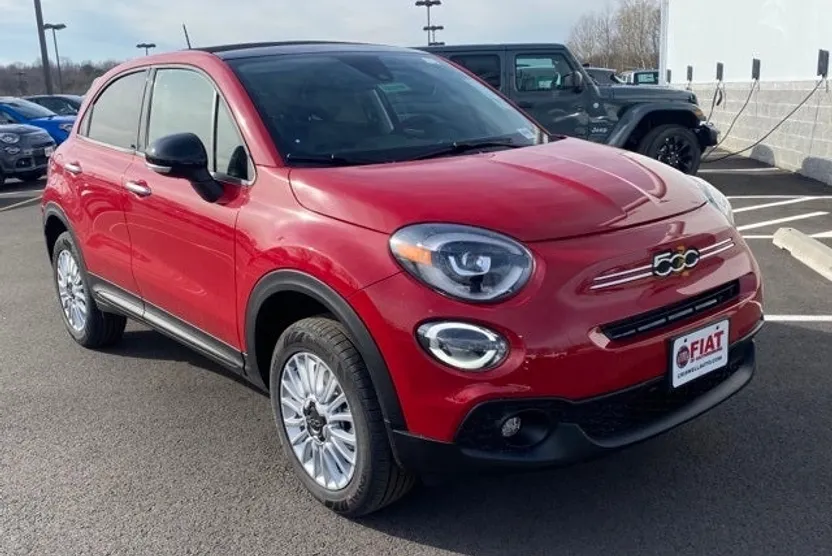2023 Fiat 500X Pop photo 1