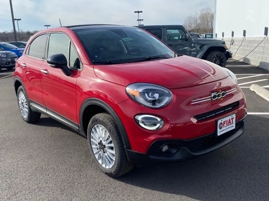 2023 Fiat 500X Pop photo 1