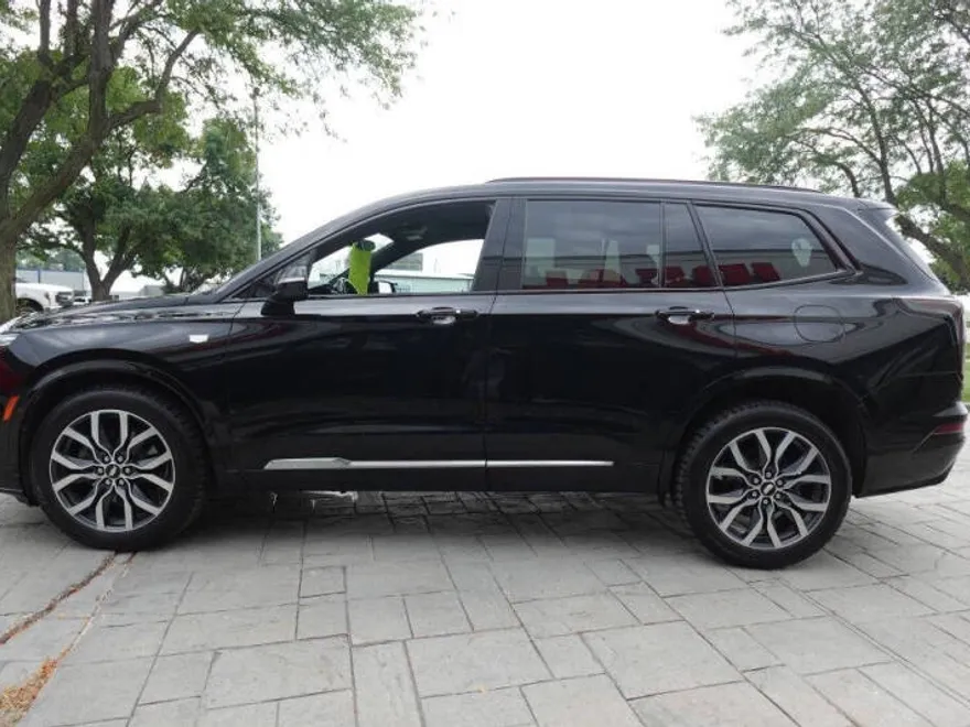 2021 Cadillac XT6 Sport photo 1