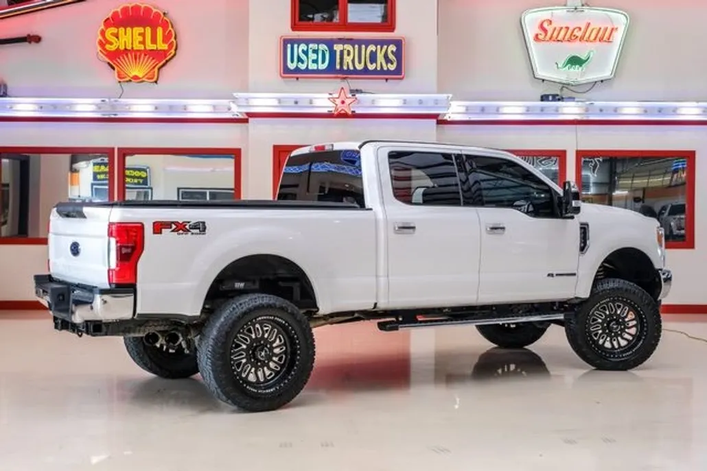 2018 Ford F-250 Lariat photo 1
