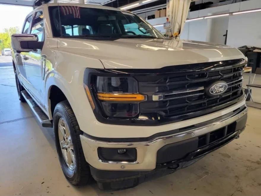 2024 Ford F-150 XLT photo 1