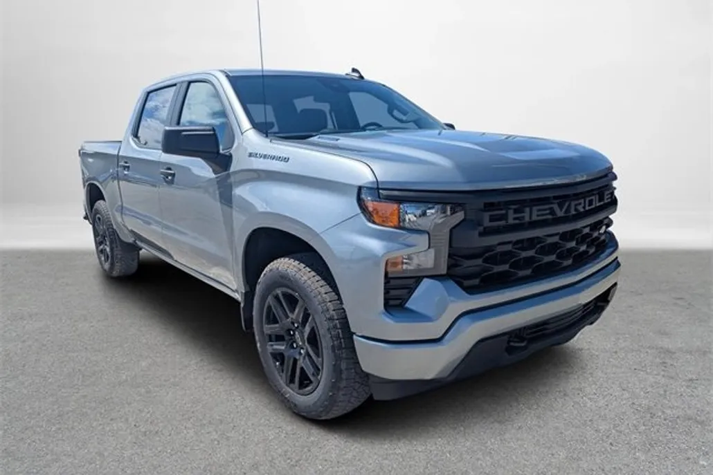 2026 Chevrolet Silverado 1500 Custom photo 1