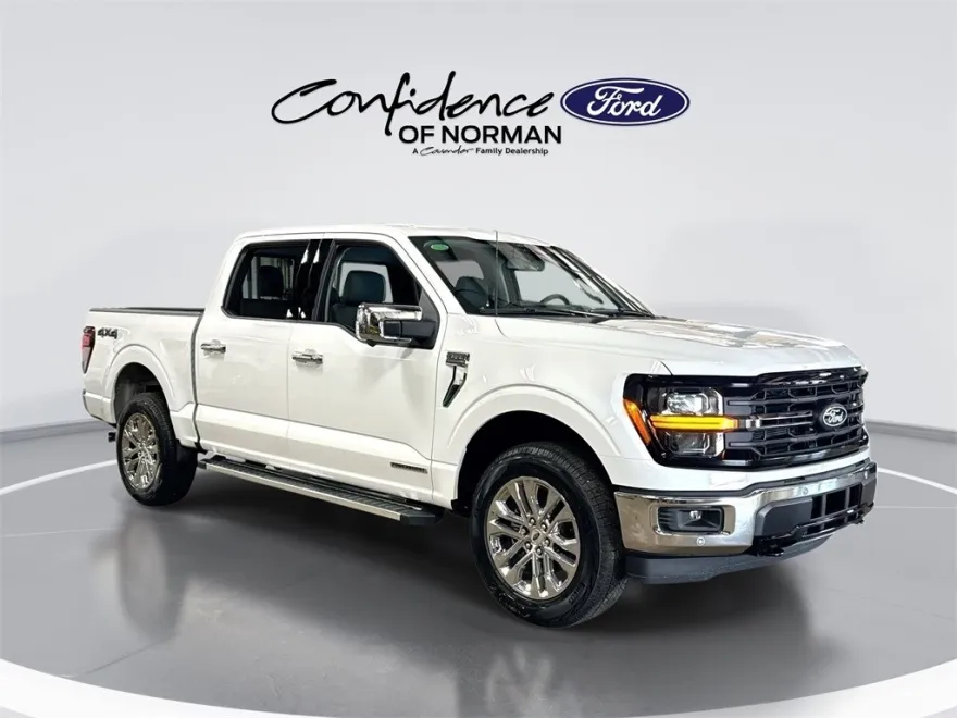 2025 Ford F-150 XLT photo 1
