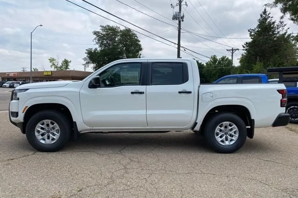 2025 Nissan Frontier S photo 1