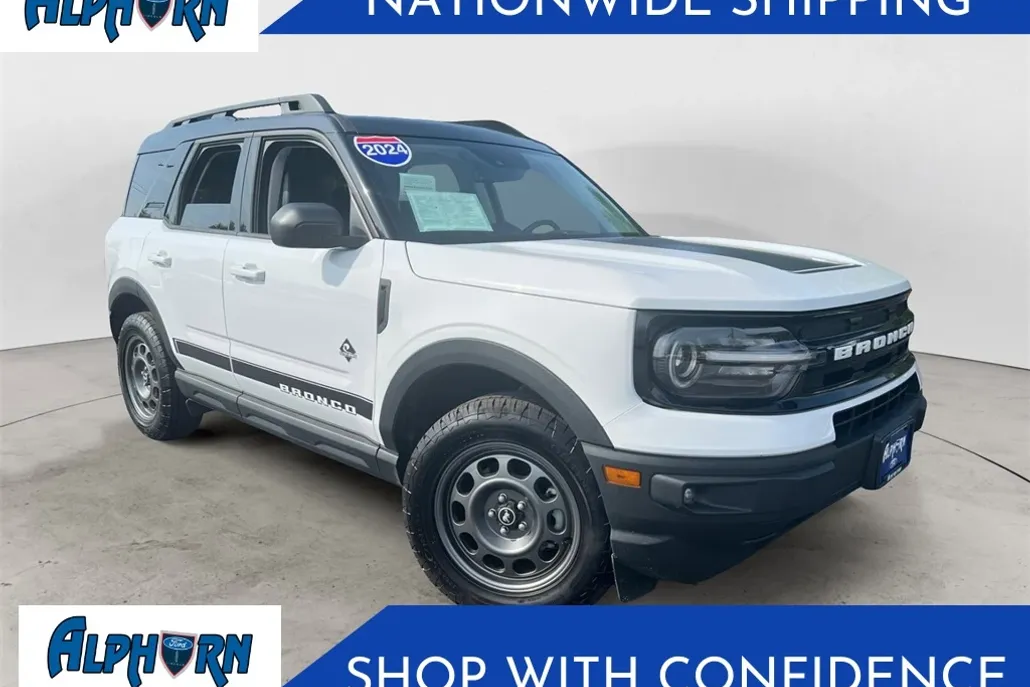 2024 Ford Bronco Sport Outer Banks photo 1