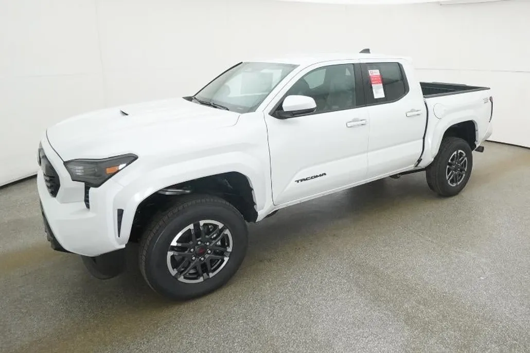 2025 Toyota Tacoma TRD Sport photo 1