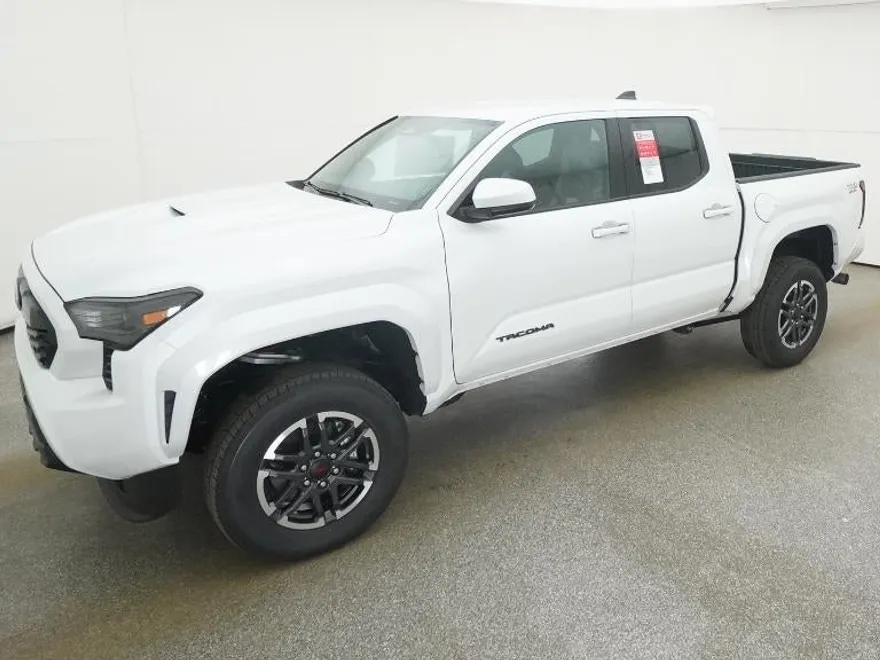 2025 Toyota Tacoma TRD Sport photo 1