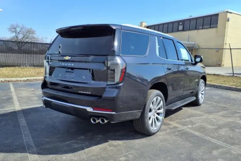 2025 Chevrolet Tahoe Premier photo 2