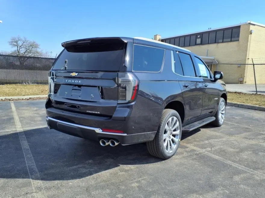 2025 Chevrolet Tahoe Premier photo 2