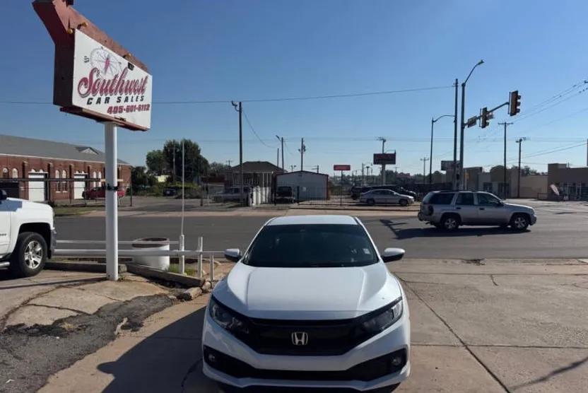 2020 Honda Civic Sport photo 1