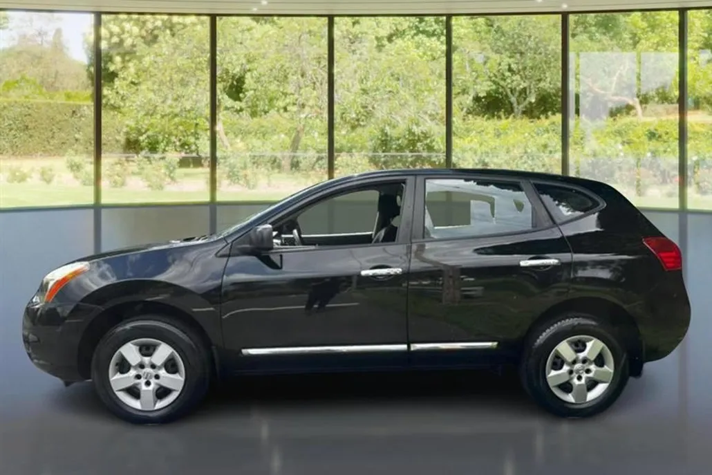 2014 Nissan Rogue Select photo 1