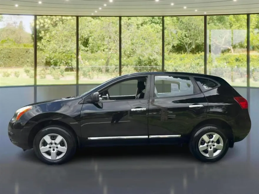 2014 Nissan Rogue Select photo 1