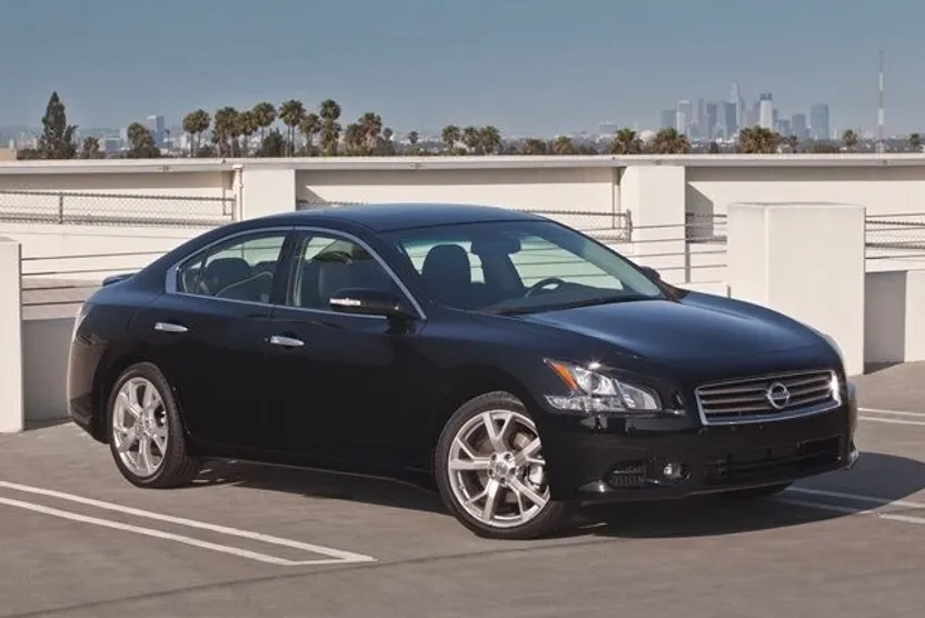 2013 Nissan Maxima SV Premium photo 1