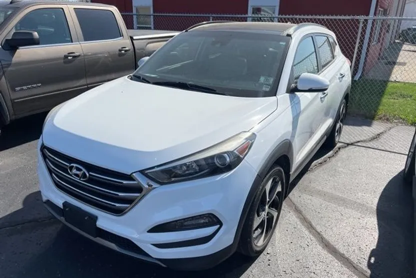 2016 Hyundai Tucson Limited photo 1