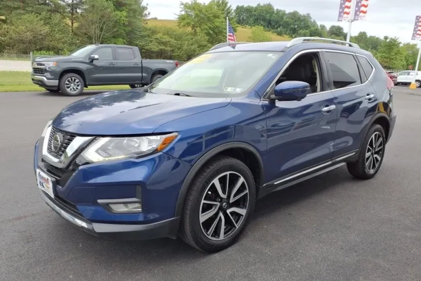 2020 Nissan Rogue SL photo 1