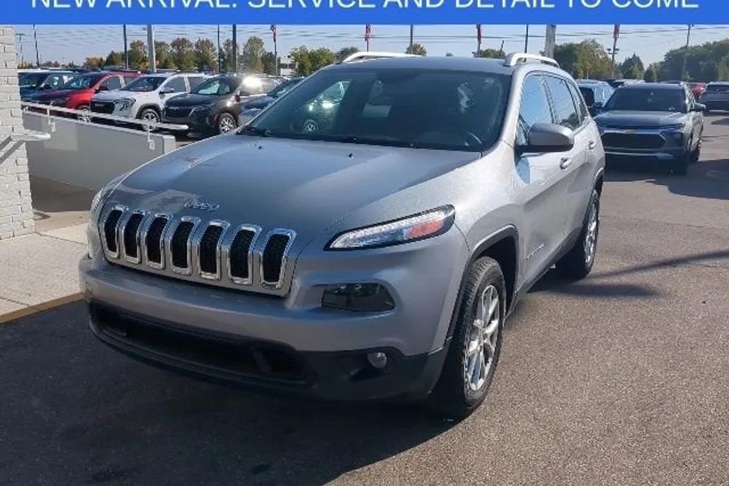 2015 Jeep Cherokee Latitude photo 1