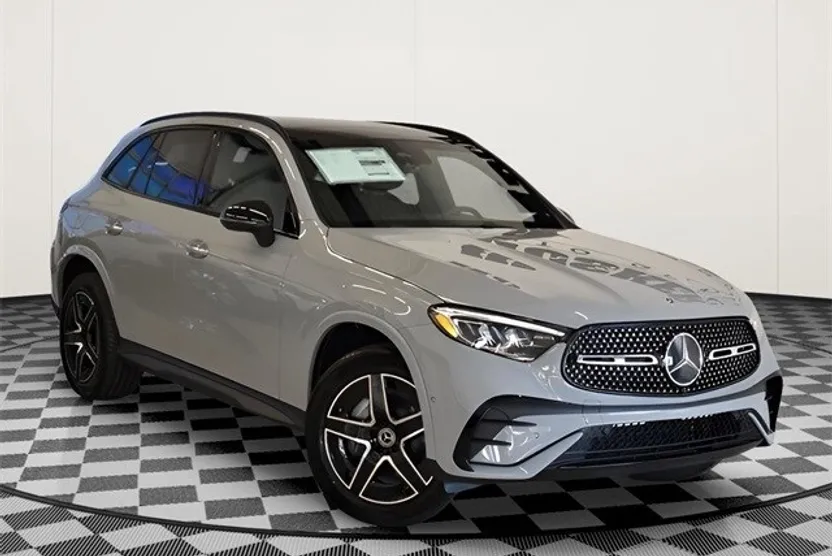 2026 Mercedes Benz GLC 300 4MATIC photo 1