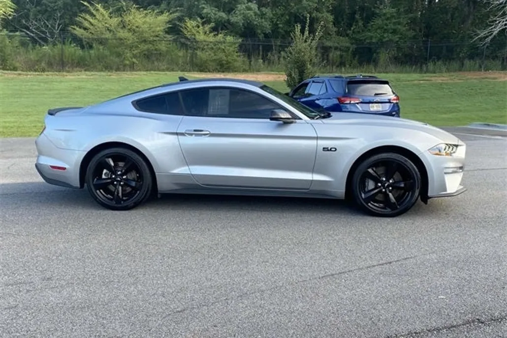 2023 Ford Mustang GT Premium photo 1