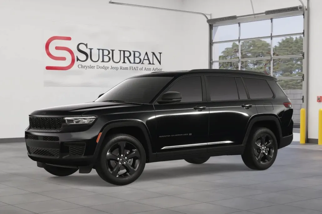 2025 Jeep Grand Cherokee Altitude photo 1