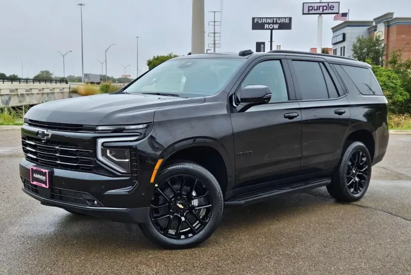 2026 Chevrolet Tahoe RST photo 1