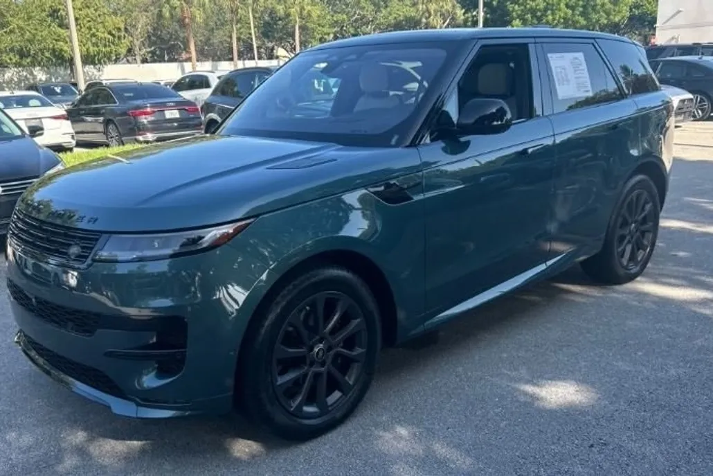 2023 Land Rover Range Rover Sport SE photo 1