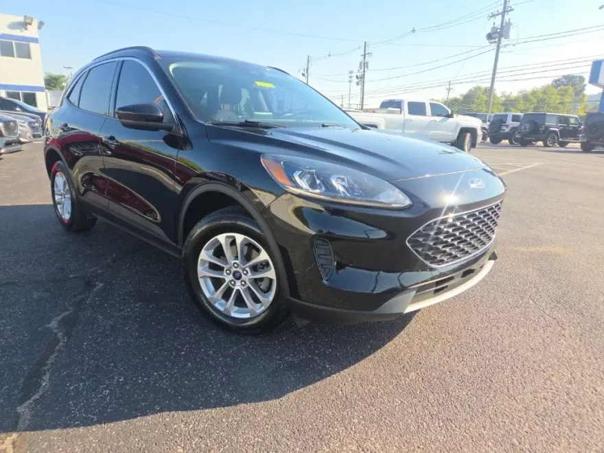 2021 Ford Escape SE photo 1