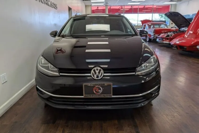 2018 Volkswagen Golf SportWagen TSI S photo 1
