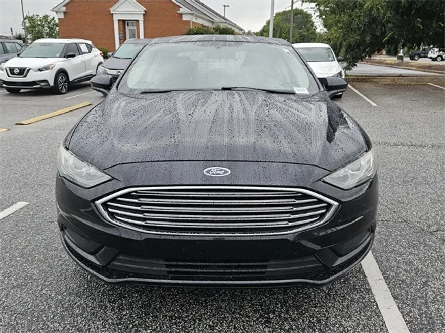 2018 Ford Fusion SE photo 1