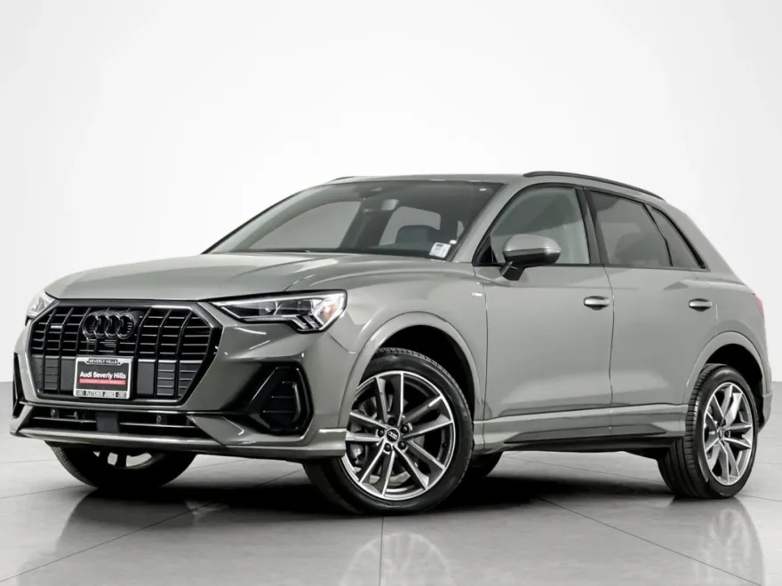 2025 Audi Q3 S line Premium 45 TFSI photo 1