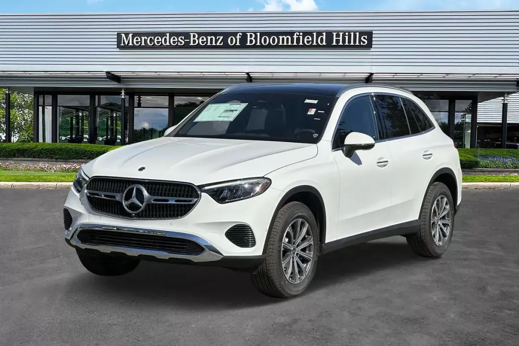 2025 Mercedes Benz GLC 300 4MATIC photo 1