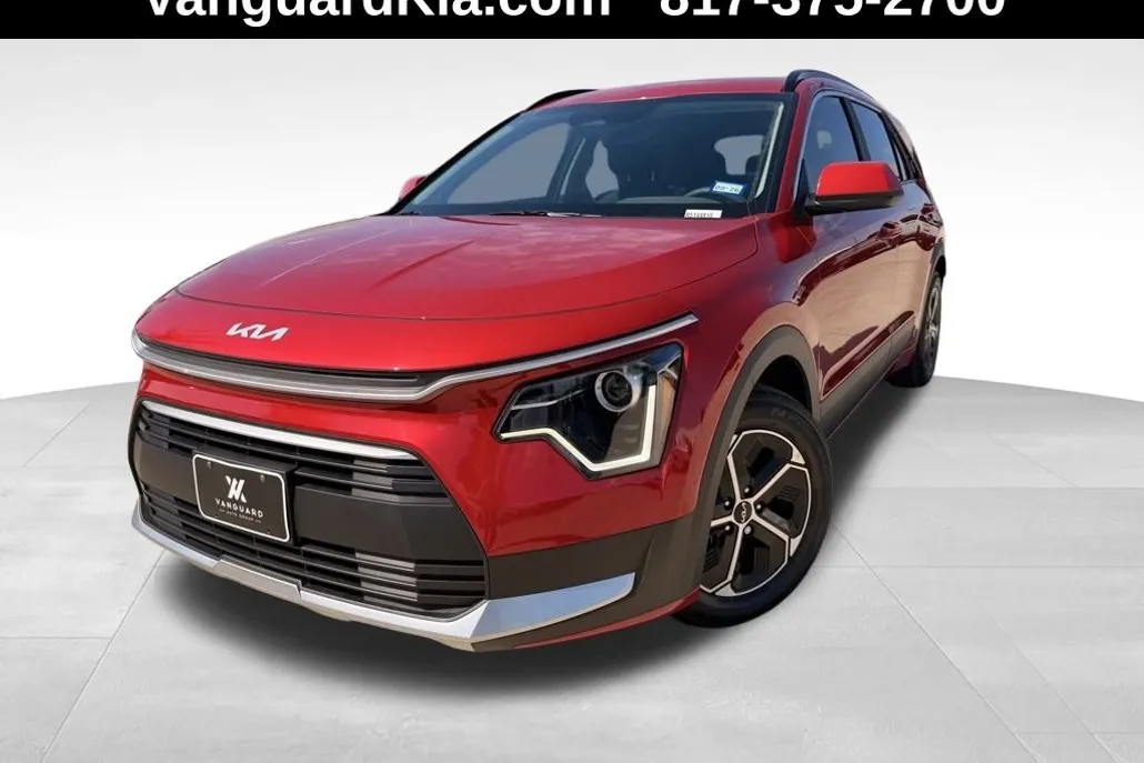 2024 Kia Niro LX photo 1