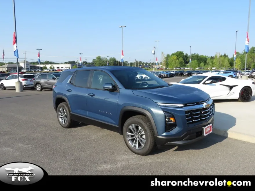 2026 Chevrolet Equinox LT photo 1