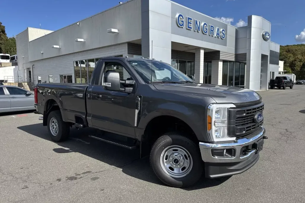 2023 Ford F-250 XL photo 1