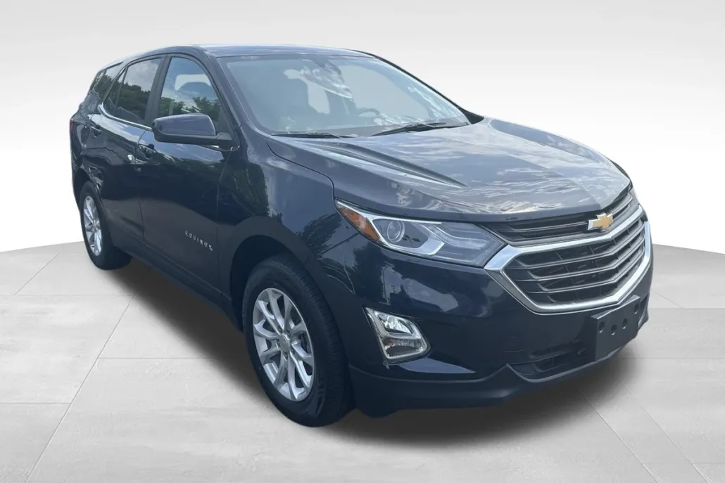 2021 Chevrolet Equinox LT photo 1